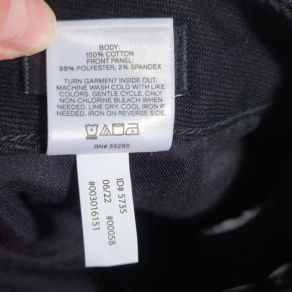 EXPRESS NWT Boyfriend Mid Rise Black Sequin Jean Shorts 100% Cotton Size 6 - Picture 6 of 16